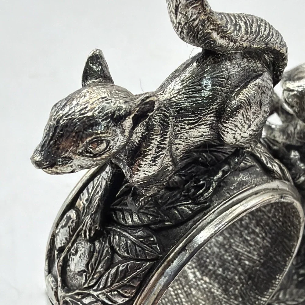 Franklin Mint Animals At Play Napkin Ring Silver Plate Squirrels Vintage 1977